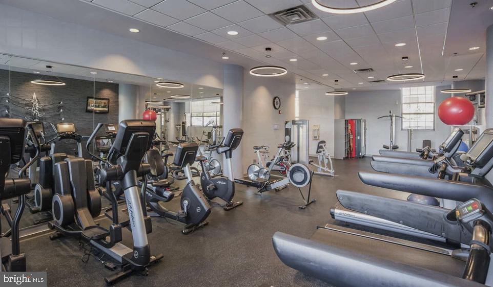 201 S 25TH STREET Unit: 1B-704