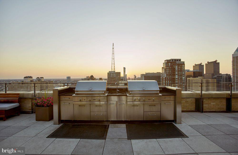 1616 WALNUT STREET Unit: 1B-1102