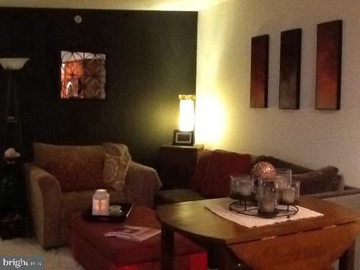 1832 GREEN STREET Unit: 3R