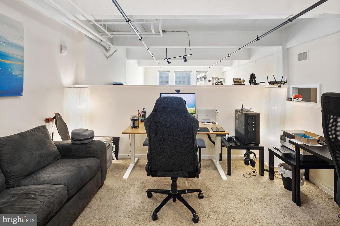 1228 ARCH STREET Unit: 7B