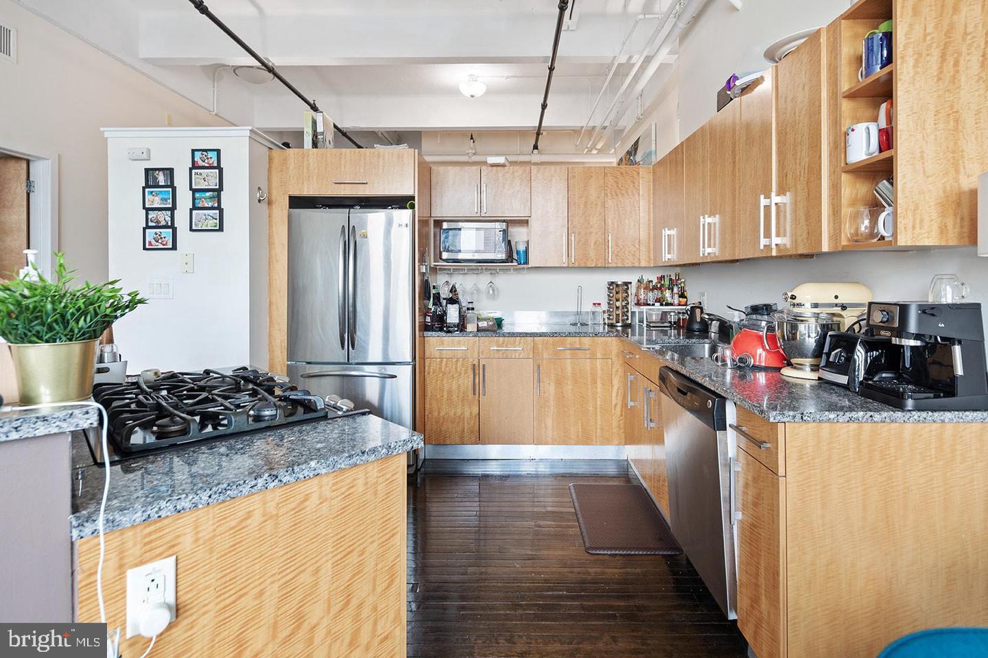 1228 ARCH STREET Unit: 7B