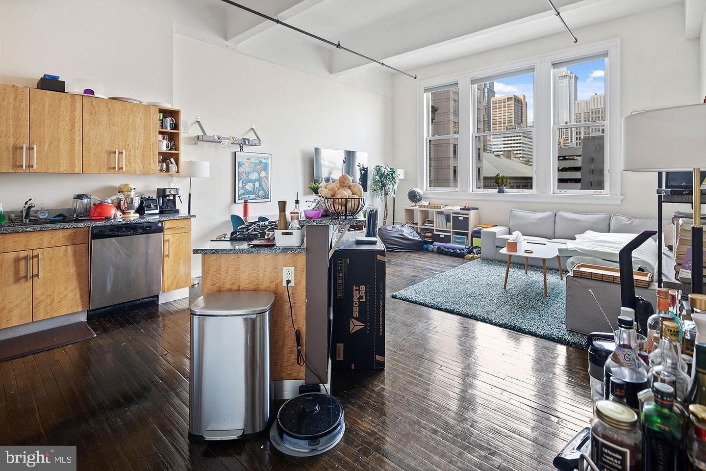 1228 ARCH STREET Unit: 7B