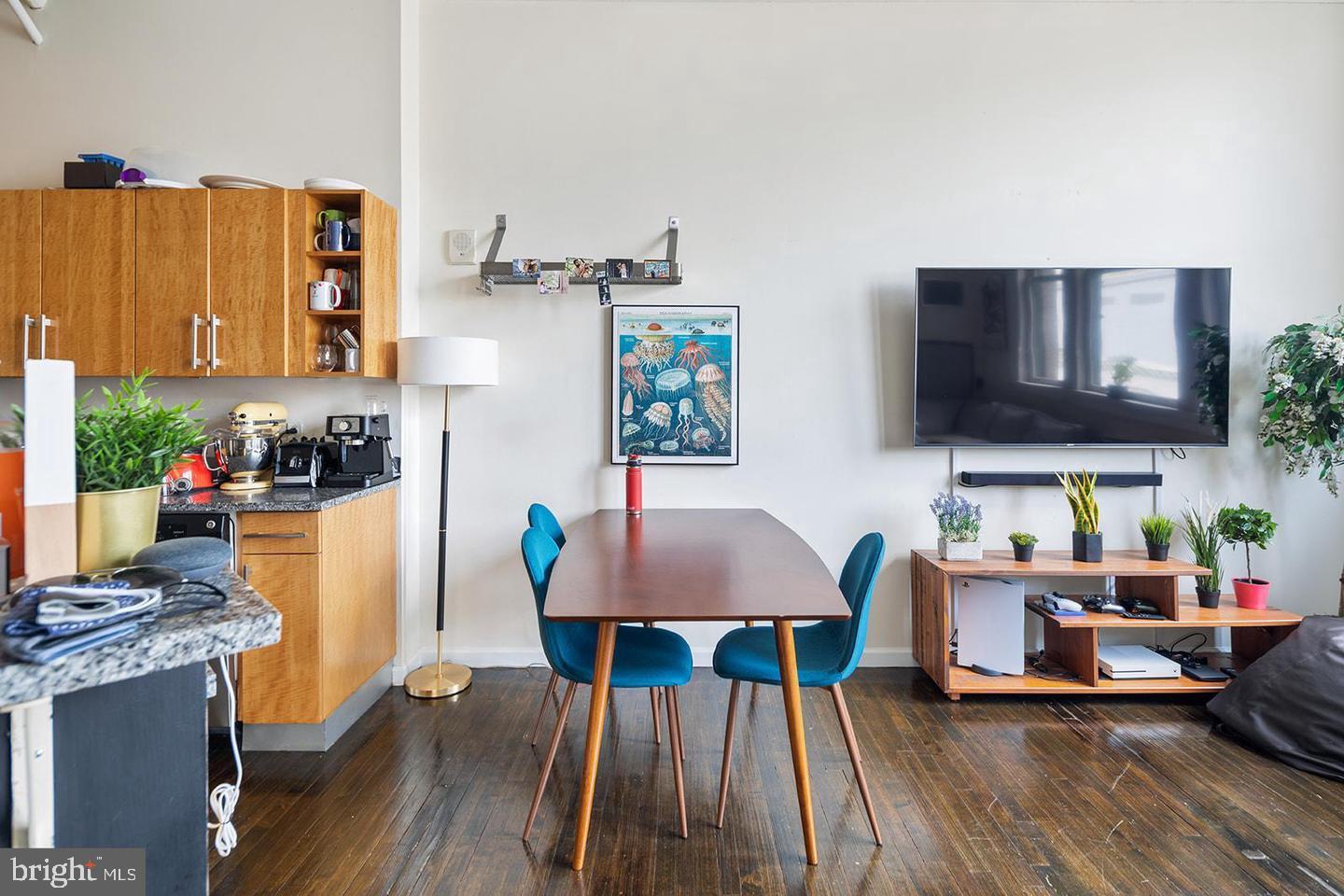 1228 ARCH STREET Unit: 7B
