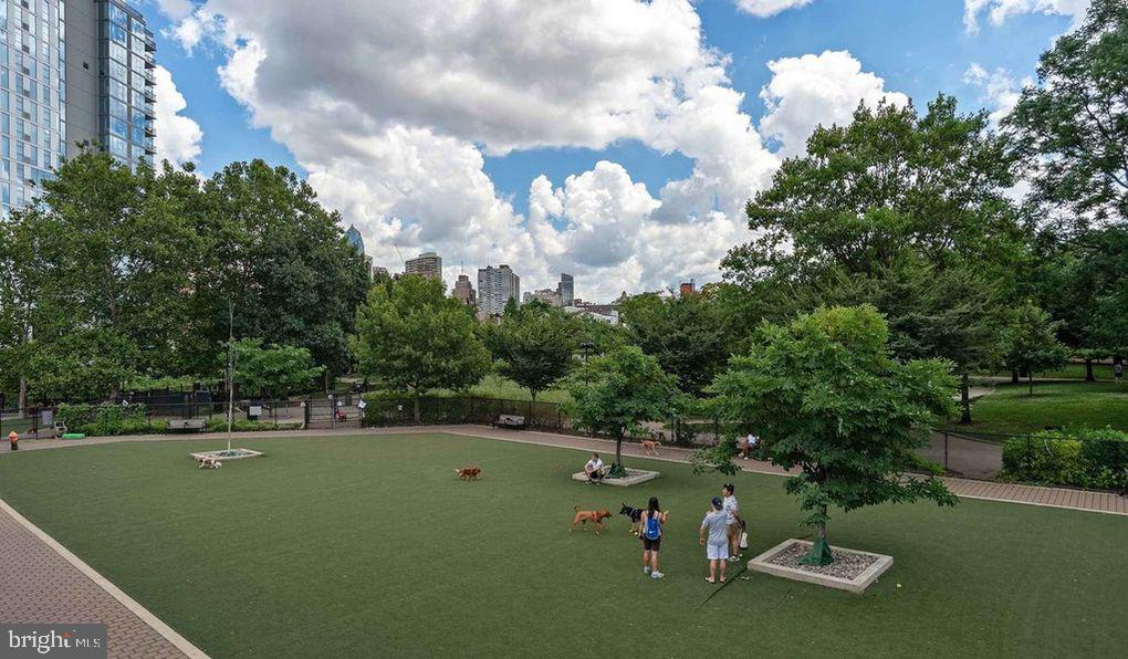2300 WALNUT STREET Unit: 1B-310