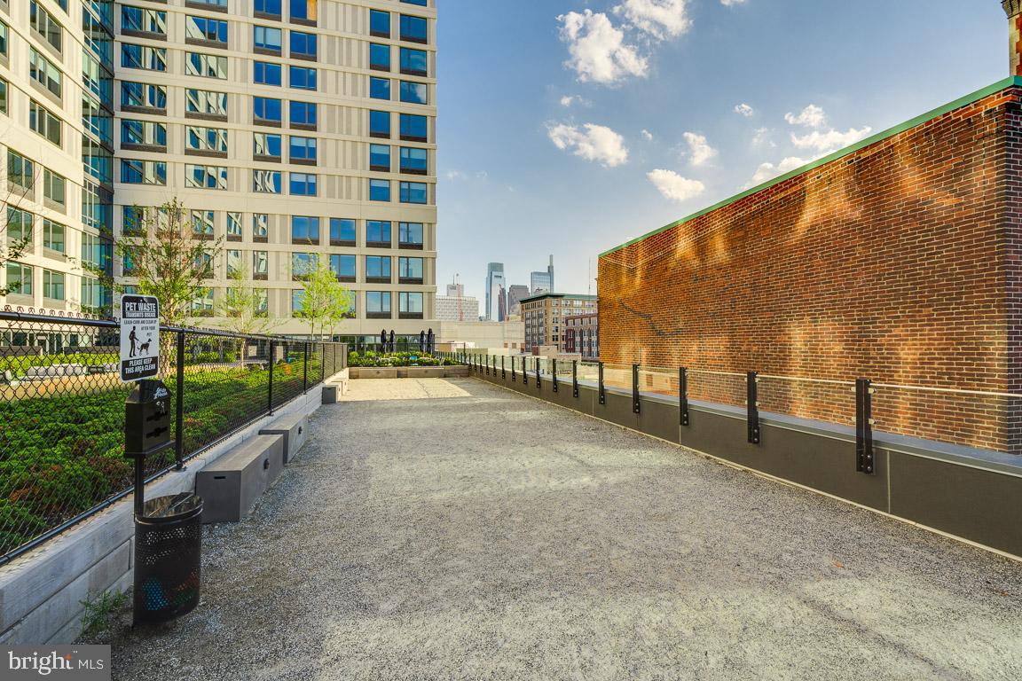 1300 FAIRMOUNT AVENUE Unit: 0B-440