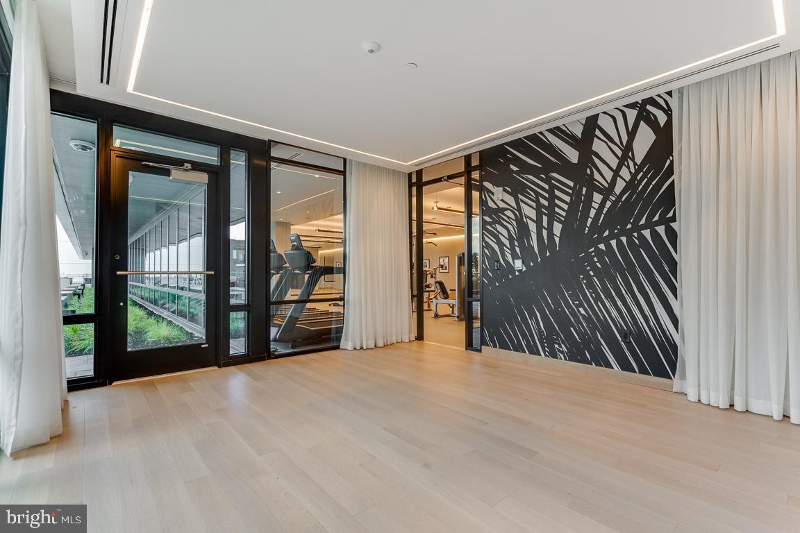 1300 FAIRMOUNT AVENUE Unit: 0B-440