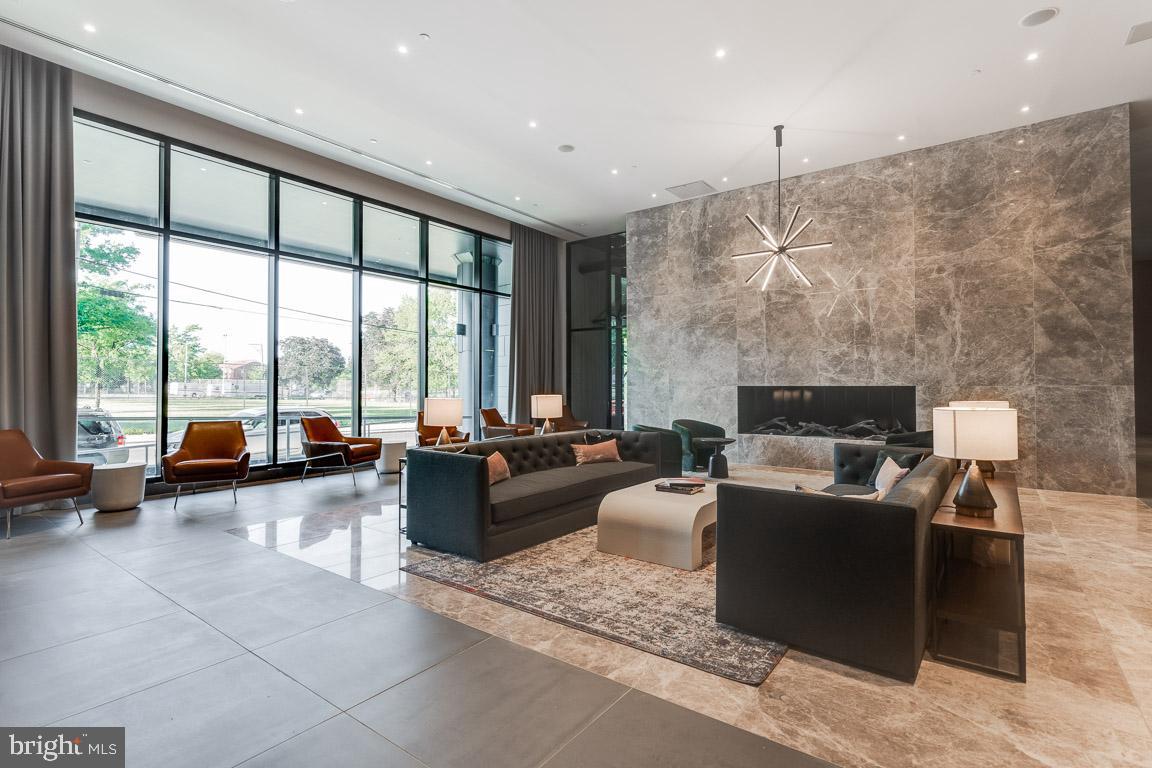 1300 FAIRMOUNT AVENUE Unit: 0B-440