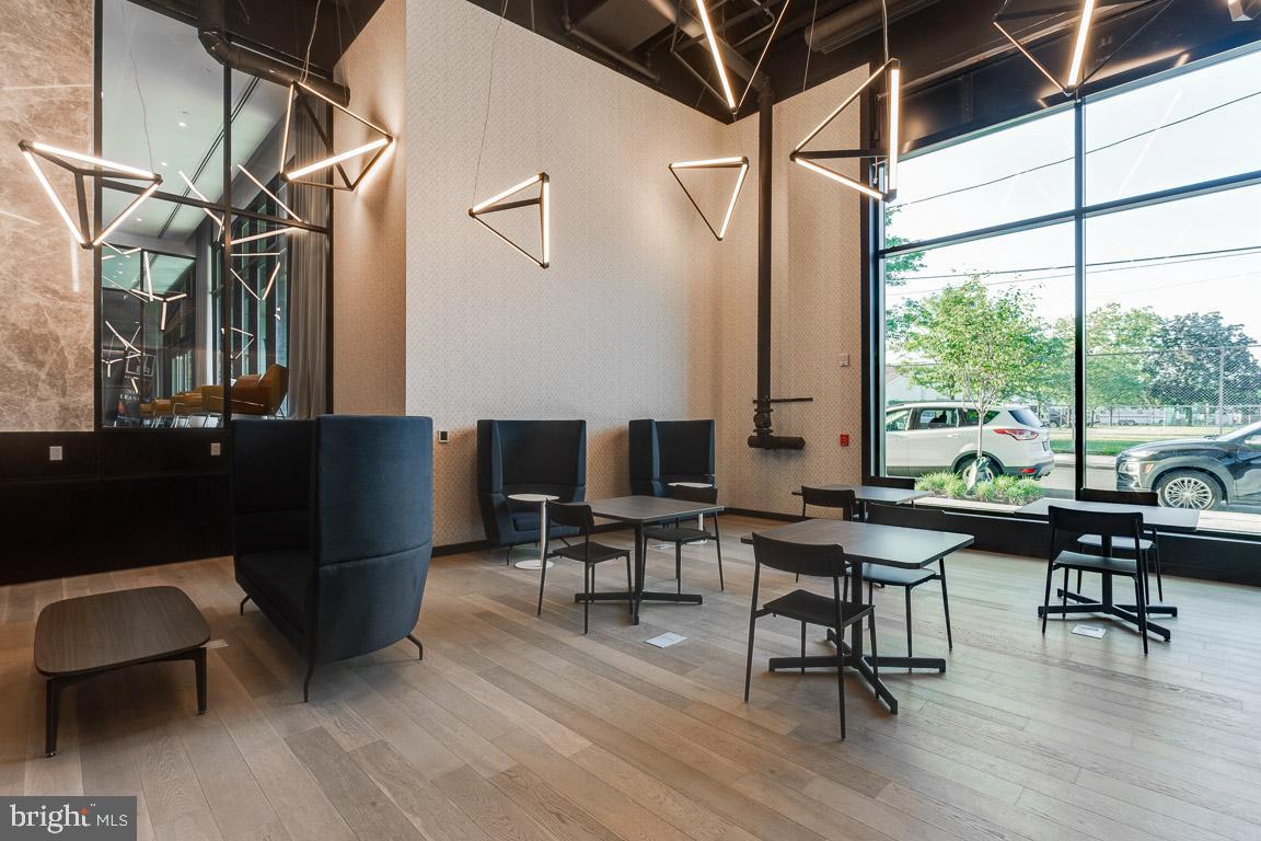 1300 FAIRMOUNT AVENUE Unit: 0B-440