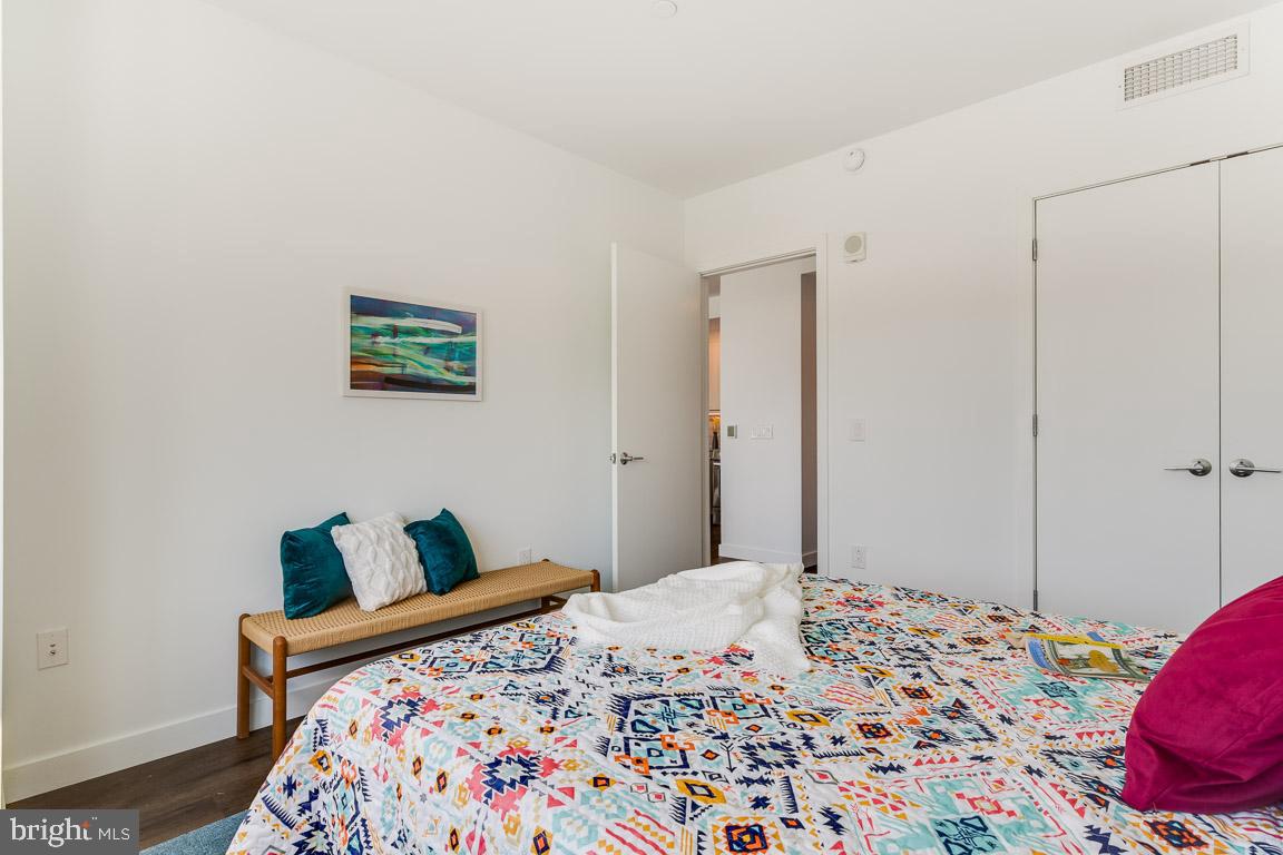 1300 FAIRMOUNT AVENUE Unit: 0B-440