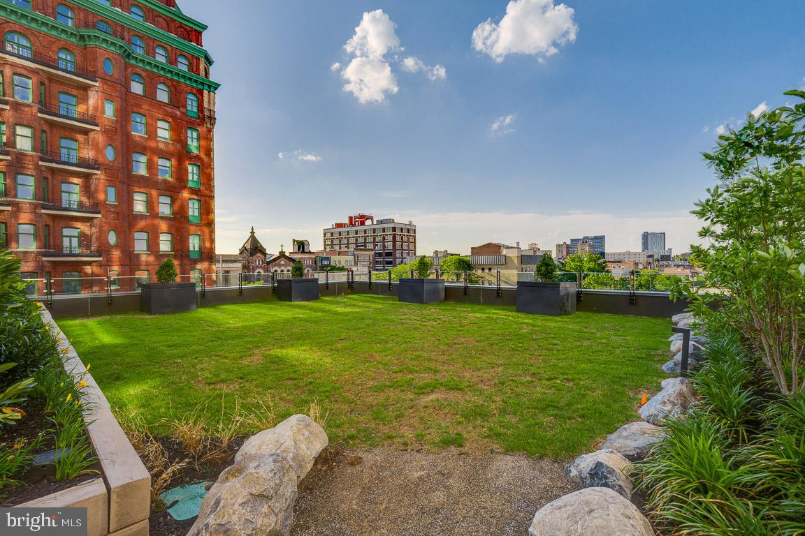 1300 FAIRMOUNT AVENUE Unit: 0B-440