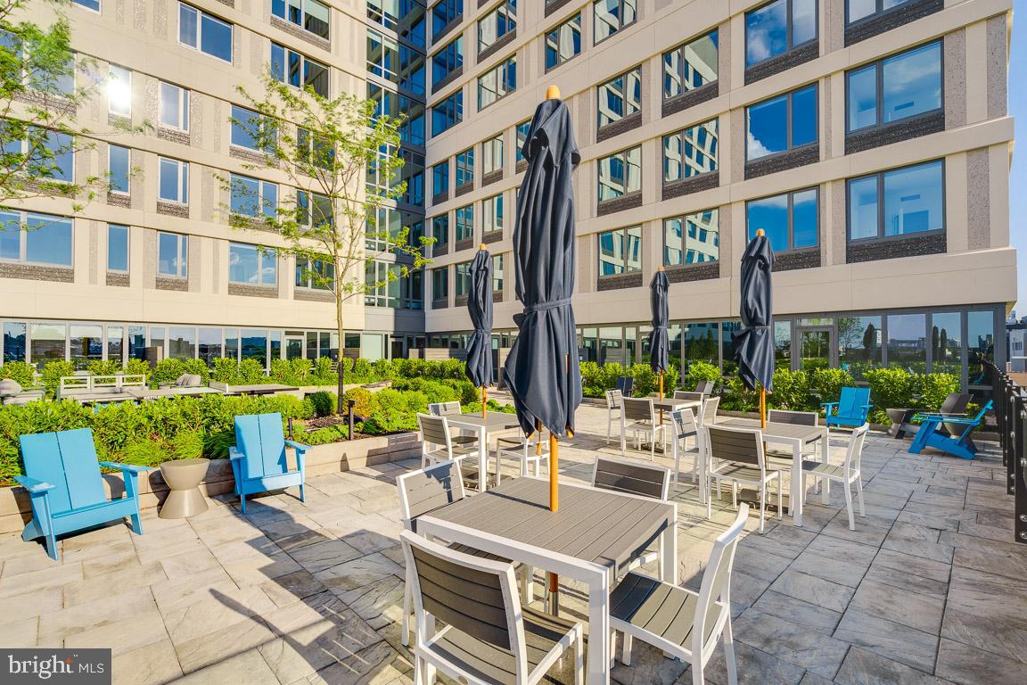 1300 FAIRMOUNT AVENUE Unit: 0B-440