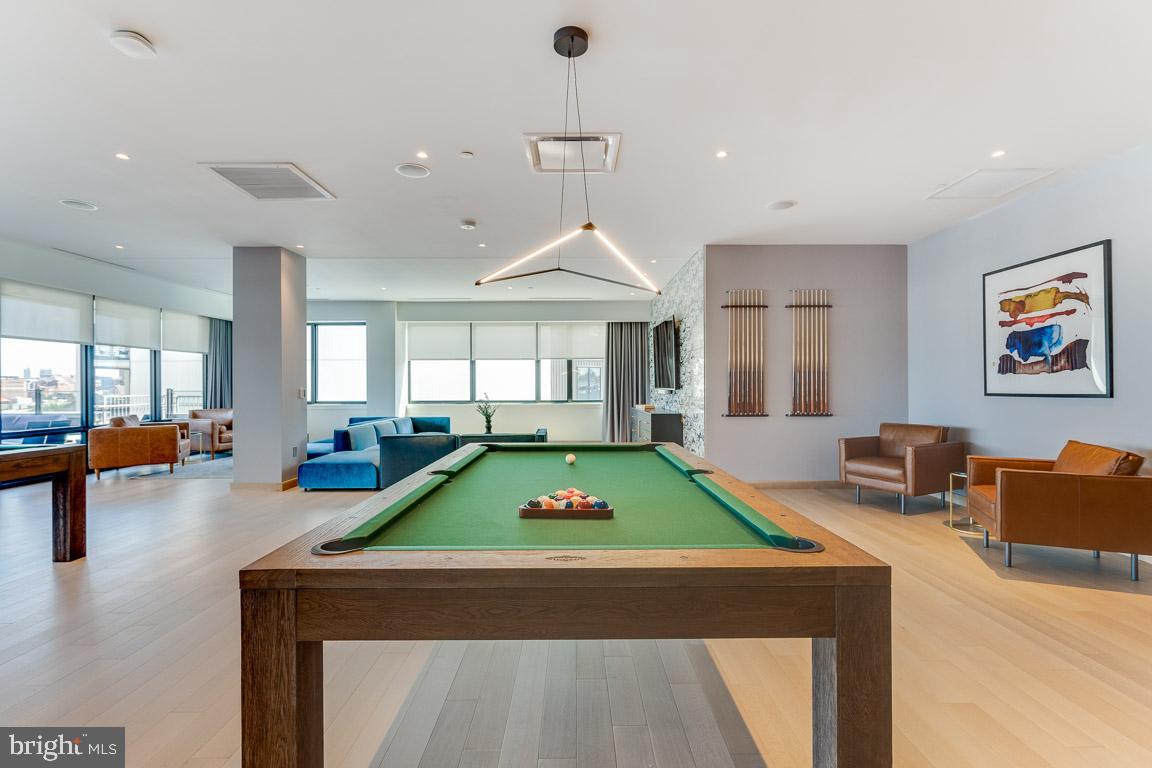 1300 FAIRMOUNT AVENUE Unit: 0B-902