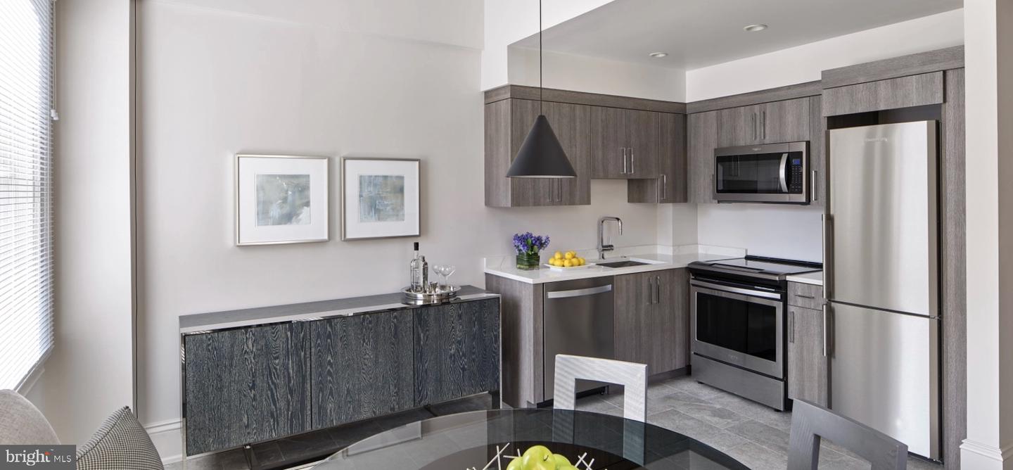 137 S 18TH STREET Unit: 1B1BAGRAND