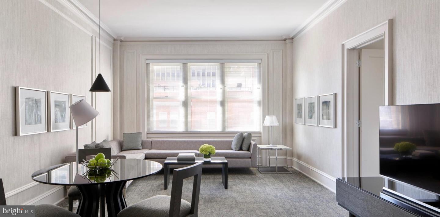 137 S 18TH STREET Unit: 2B2BA
