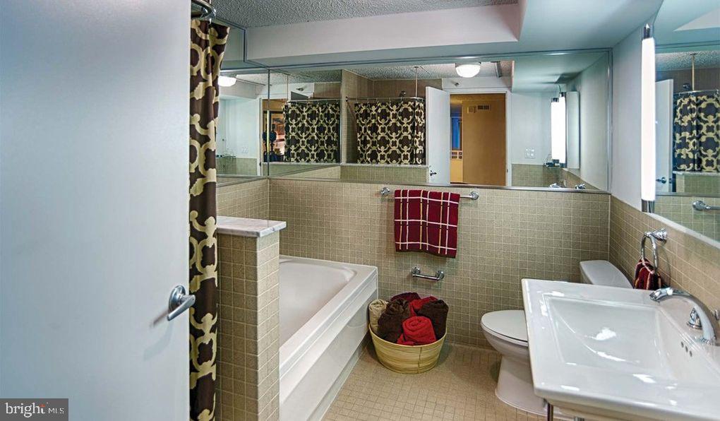 2300 WALNUT STREET Unit: 1B-315