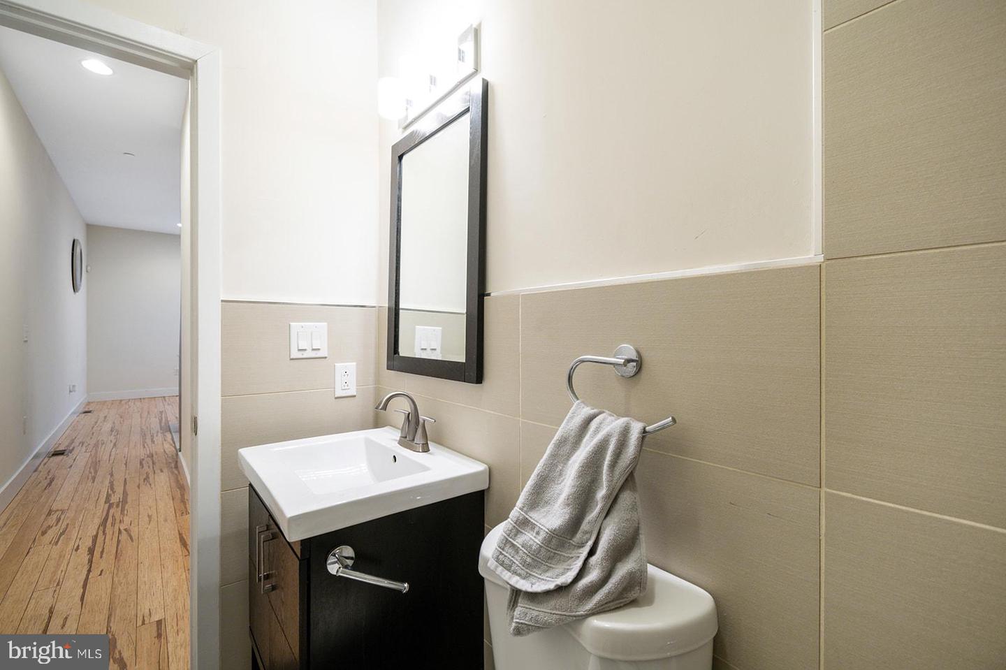 902 N 16TH STREET Unit: 1