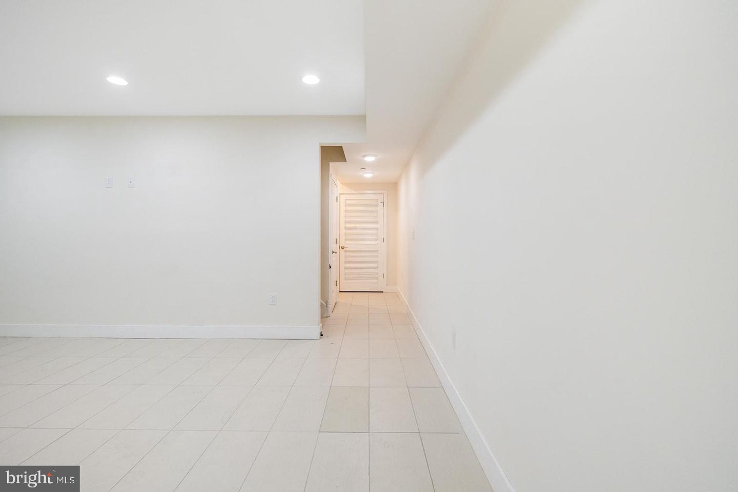 902 N 16TH STREET Unit: 1