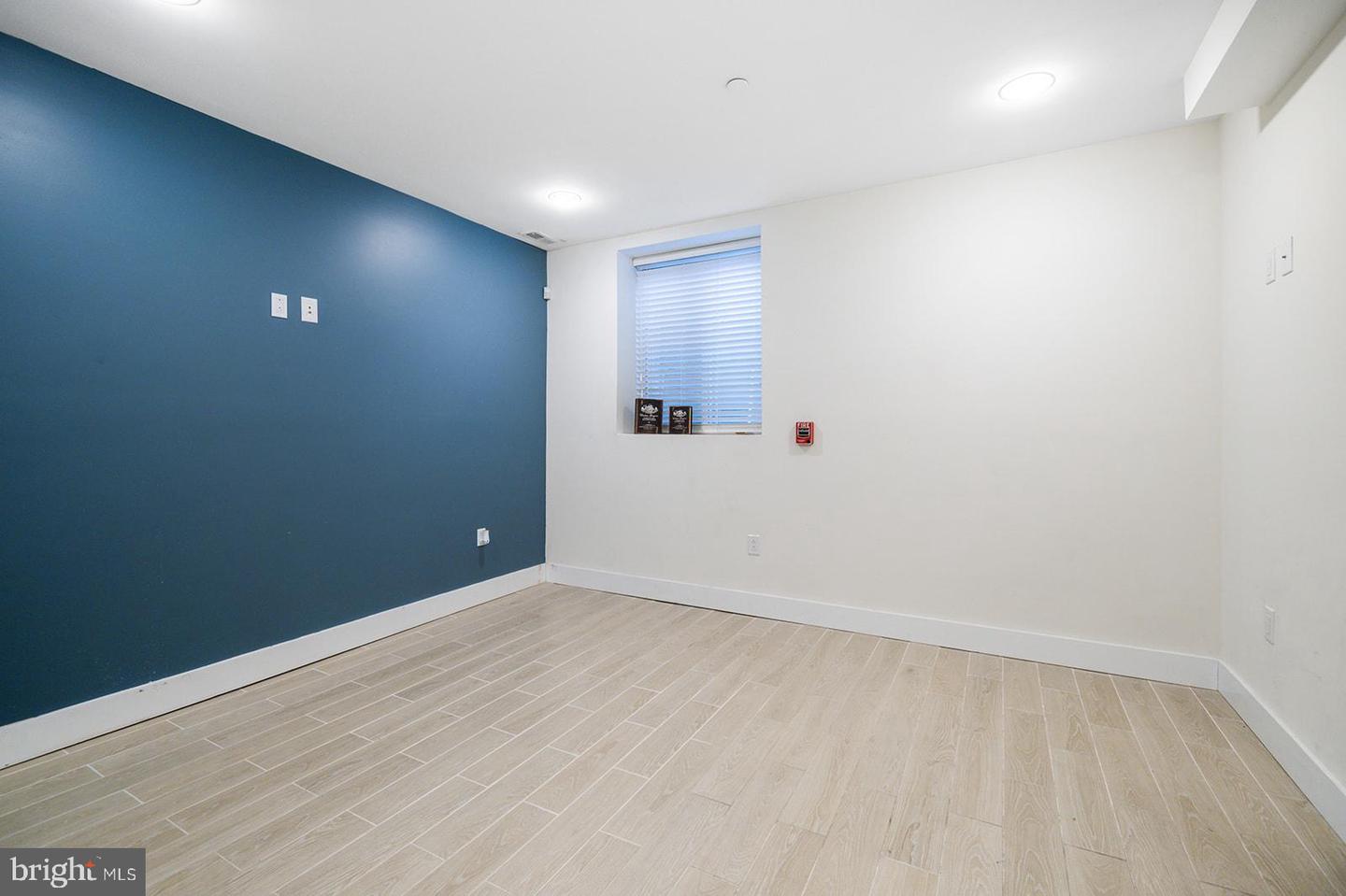902 N 16TH STREET Unit: 1