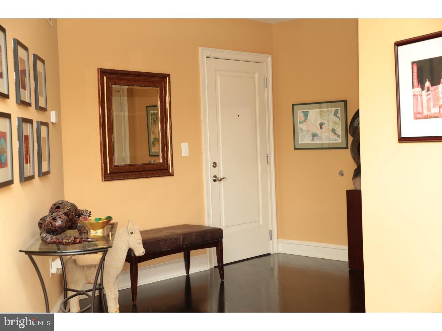 201 N 8TH STREET Unit: 510