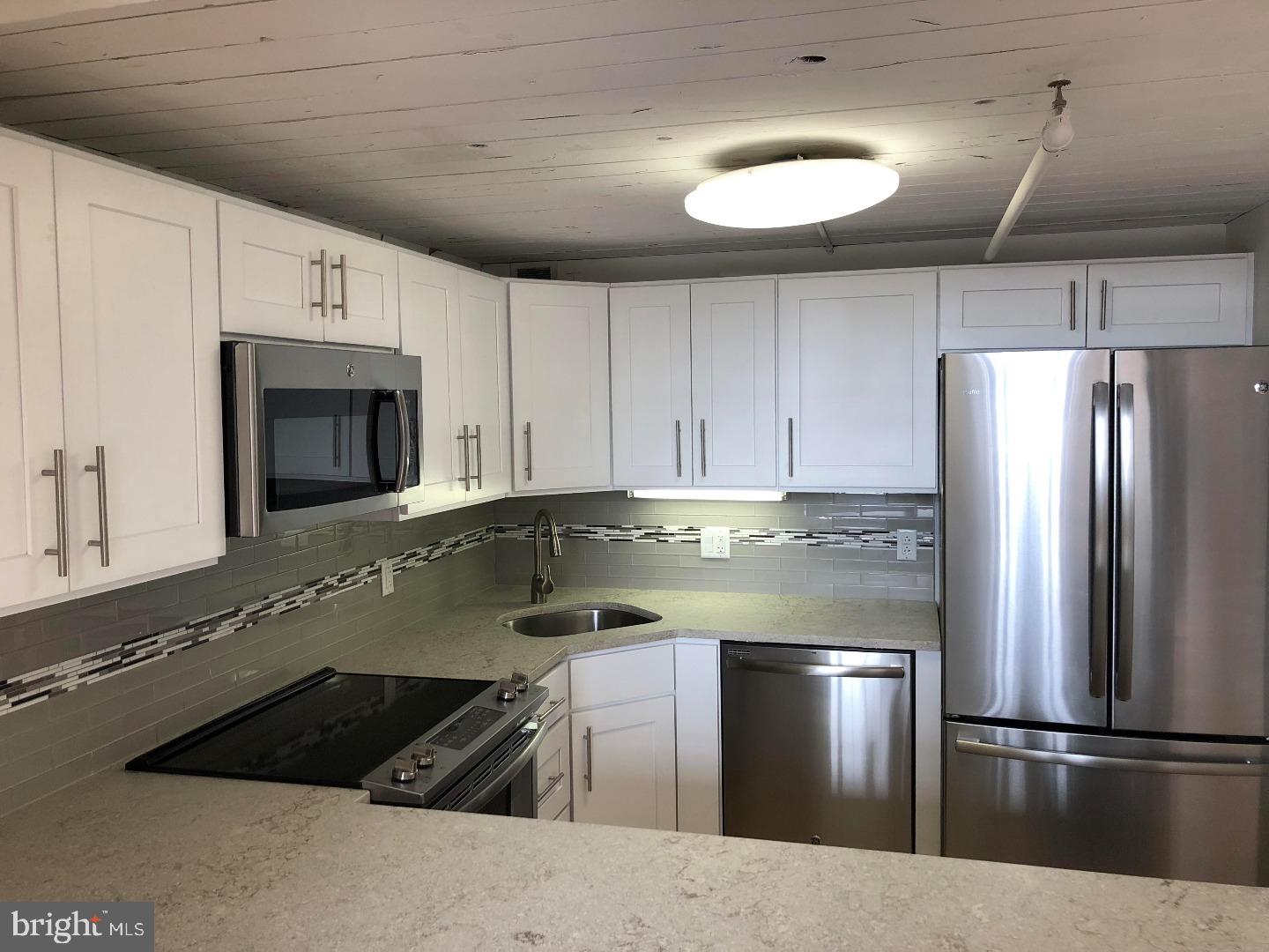 2300 WALNUT STREET Unit: 1B-425