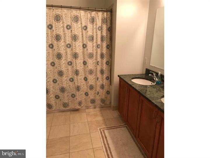 901 N PENN STREET Unit: F1209