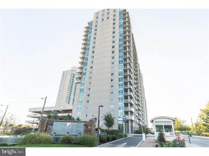 901 N PENN STREET Unit: F1209