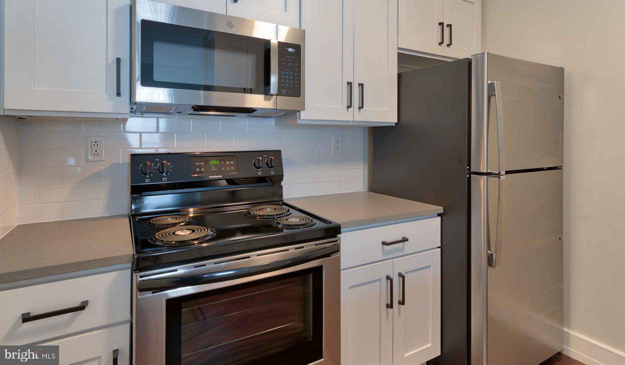 3131 WALNUT STREET Unit: 1B-409