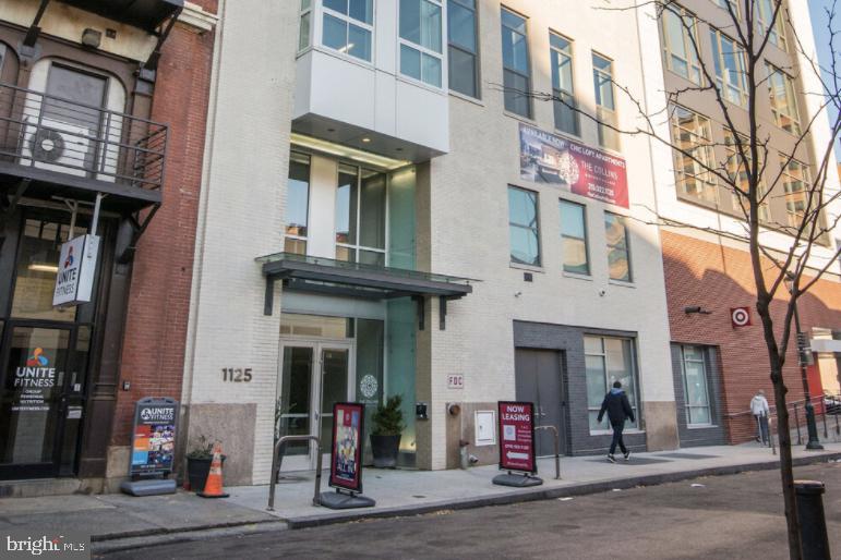 1125 SANSOM STREET Unit: 2B-304