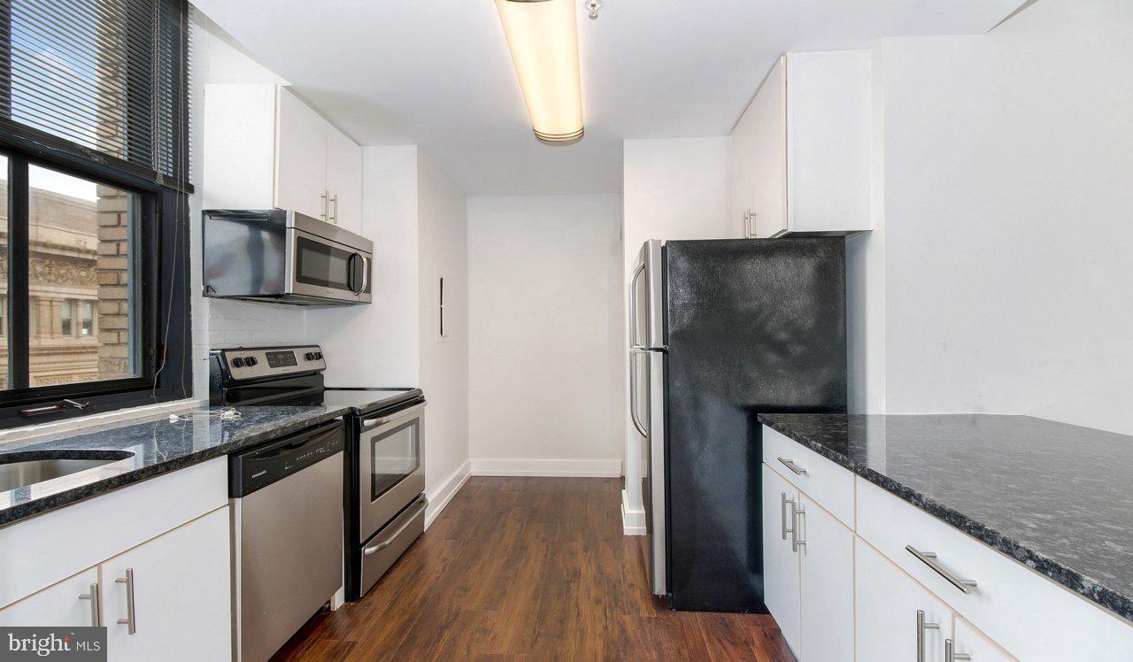 3131 WALNUT STREET Unit: 2B-523