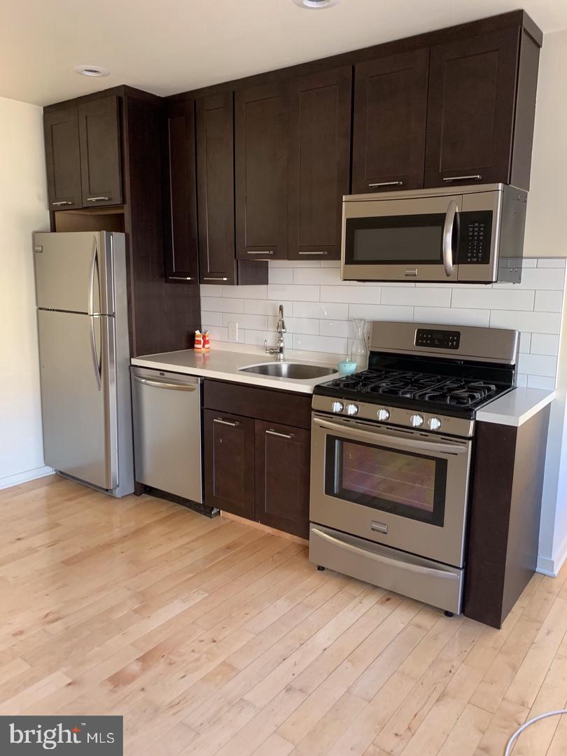847 N 16TH STREET Unit: 2