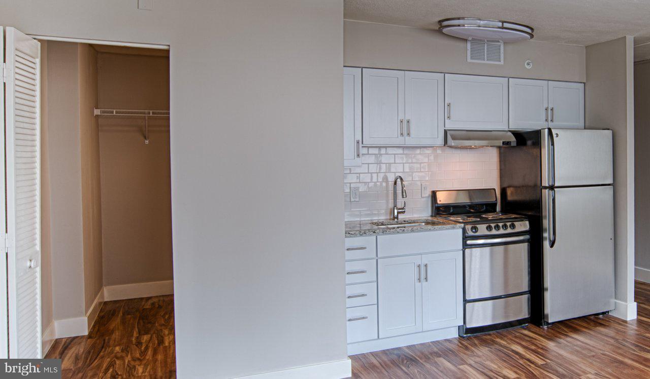 1815 JOHN F KENNEDY BOULEVARD Unit: 0B-503