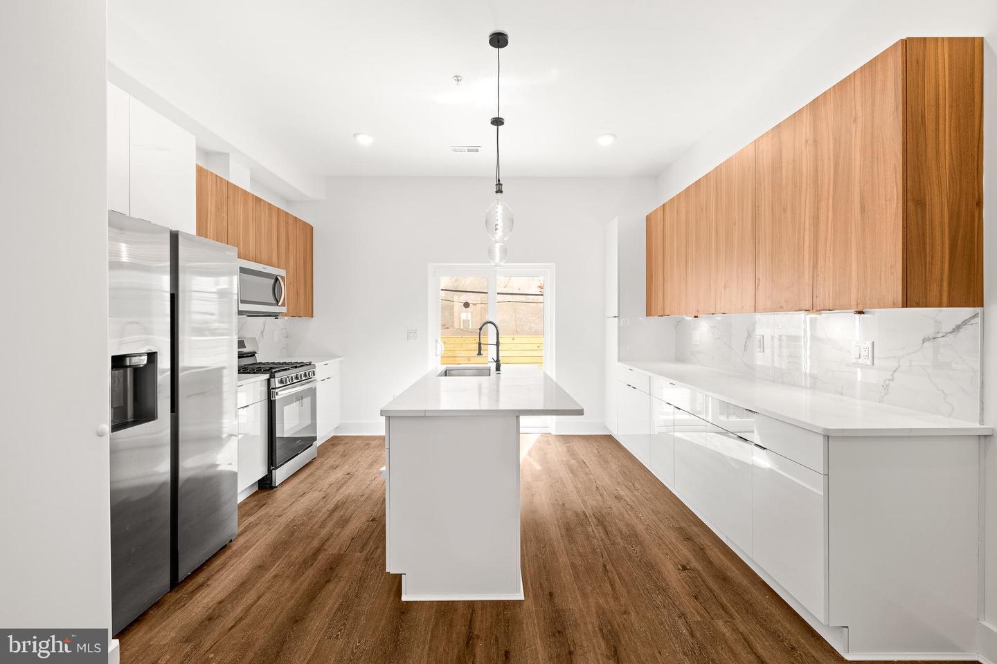 1917 S 5th St S #1