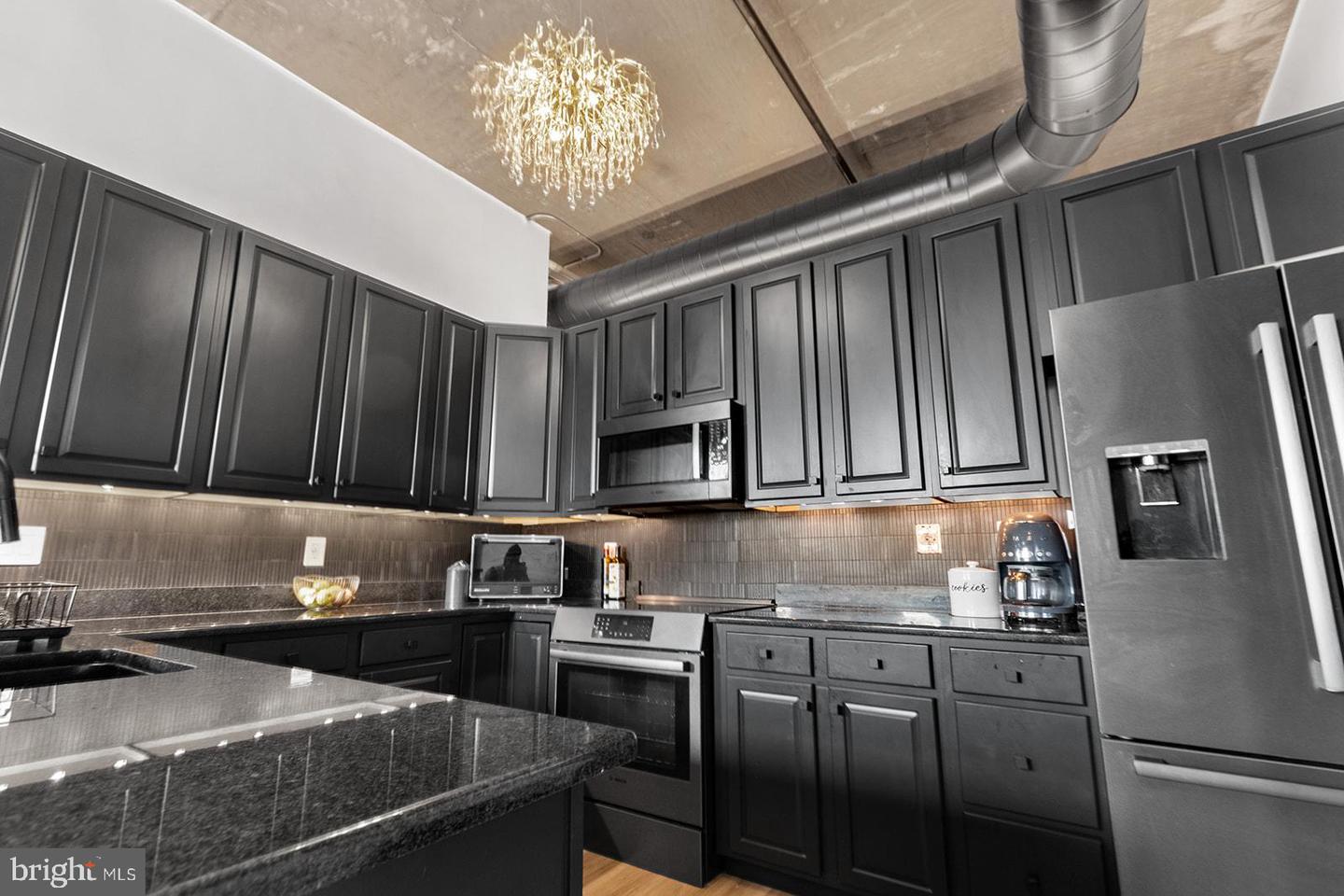 113 N BREAD STREET Unit: 3H6