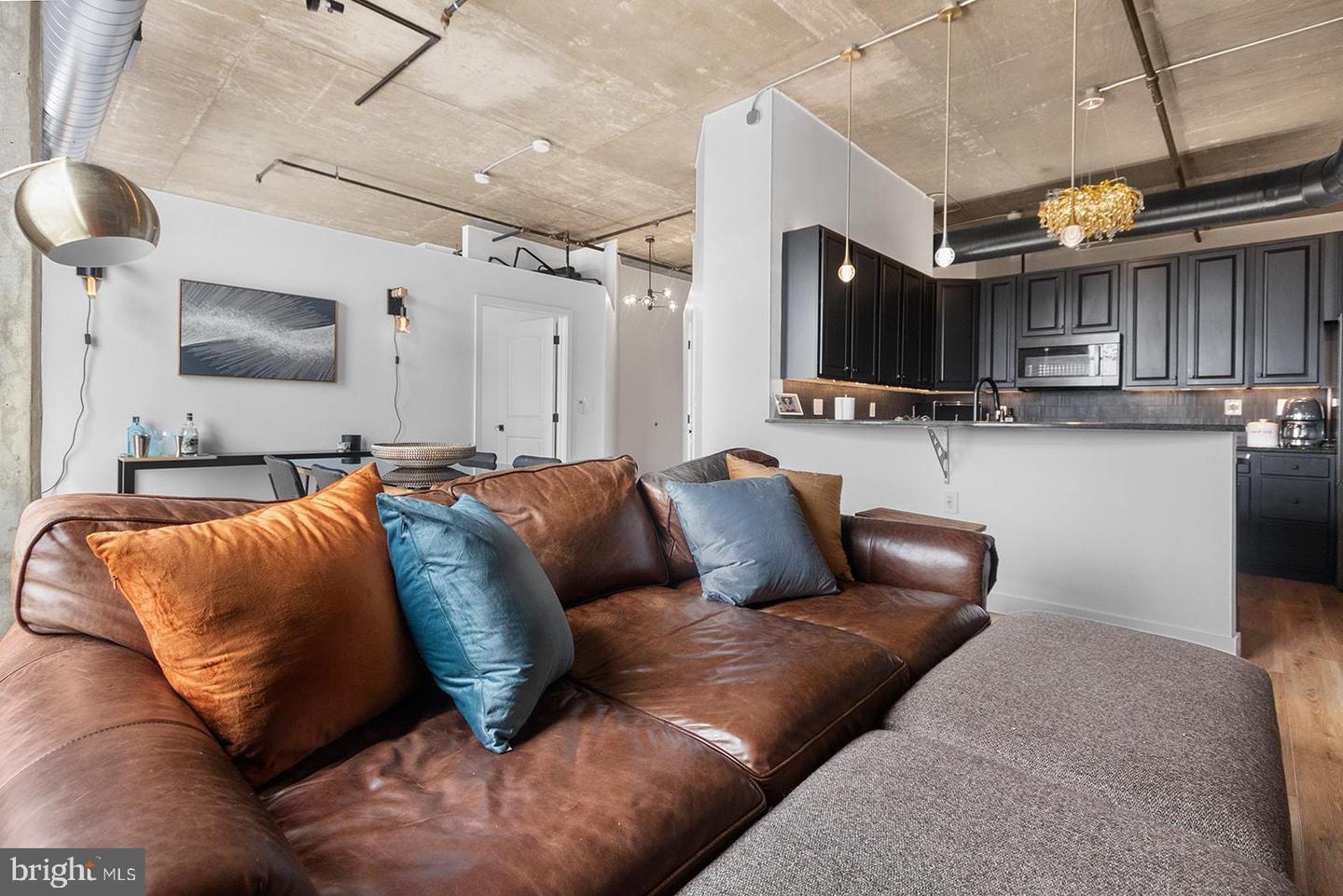 113 N BREAD STREET Unit: 3H6