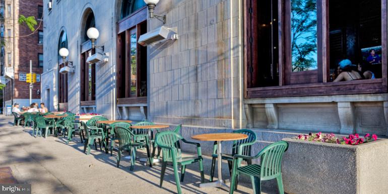 3900 CHESTNUT STREET Unit: 1B-327