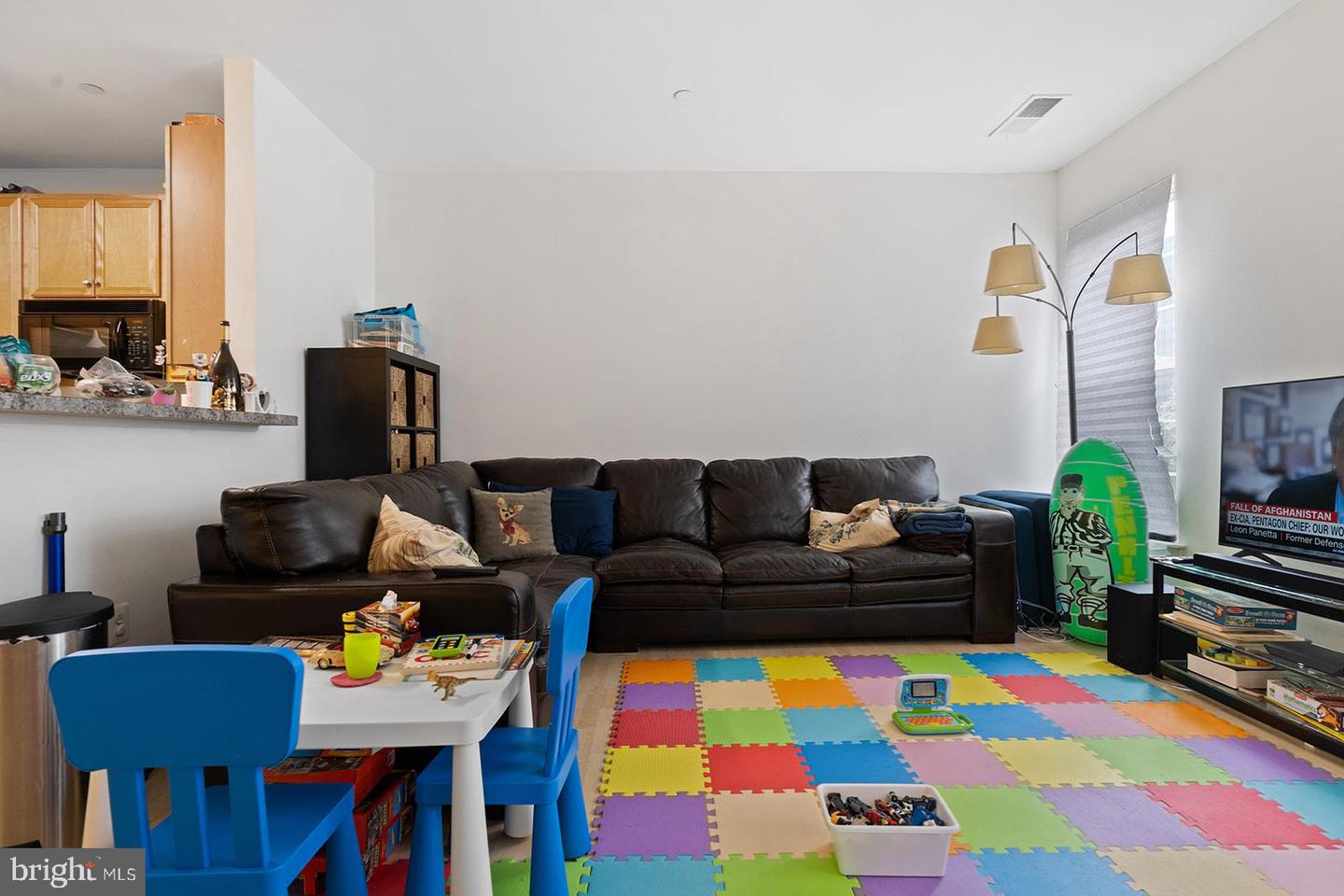 3119 W THOMPSON STREET