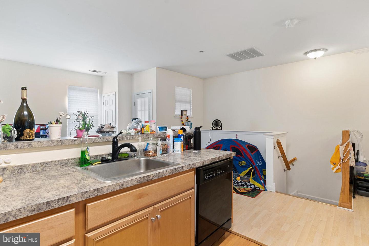 3119 W THOMPSON STREET