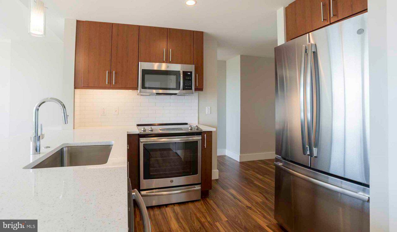 2200 BENJAMIN FRANKLIN PARKWAY Unit: 1B-S0604