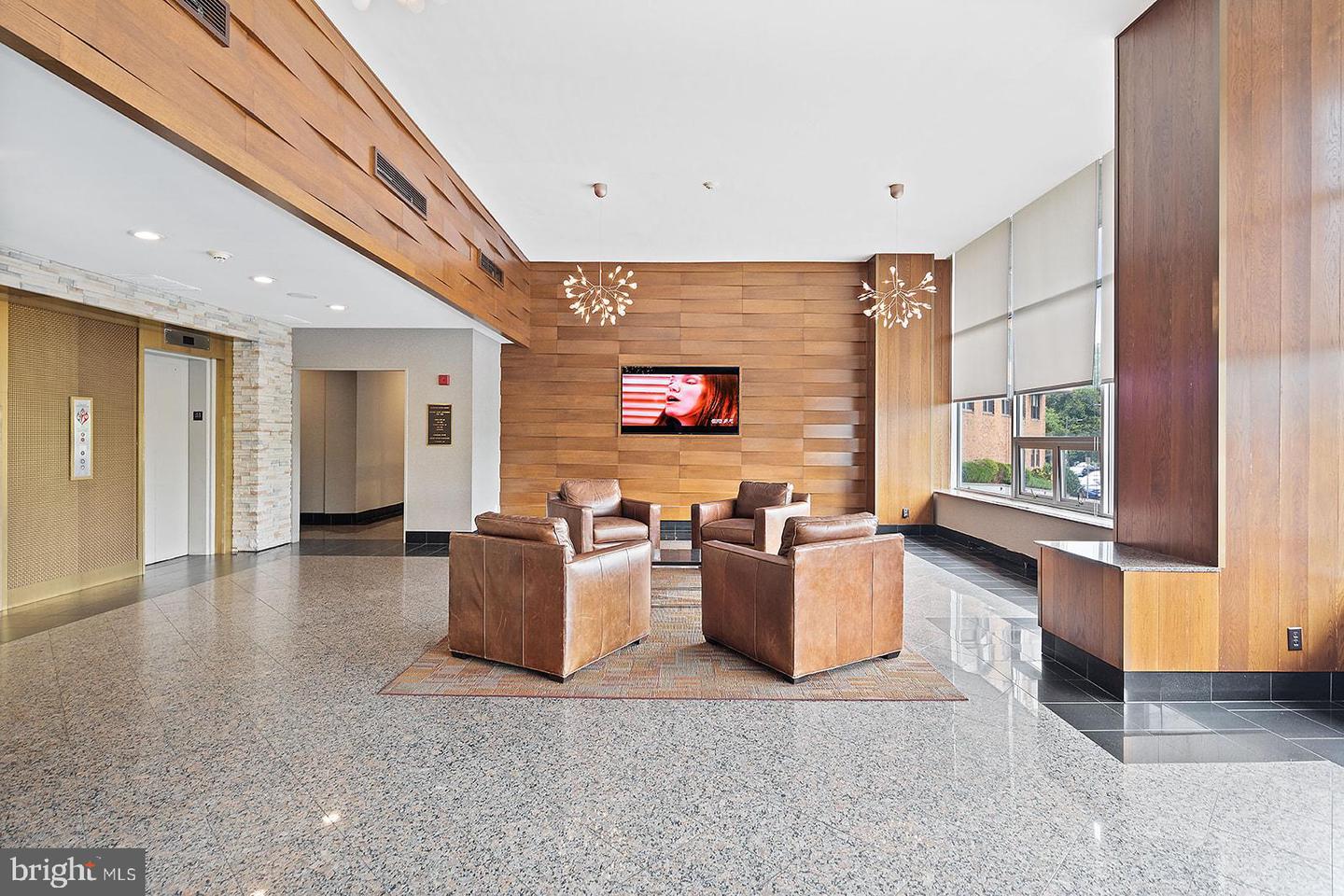 2201 PENNSYLVANIA AVENUE Unit: 908