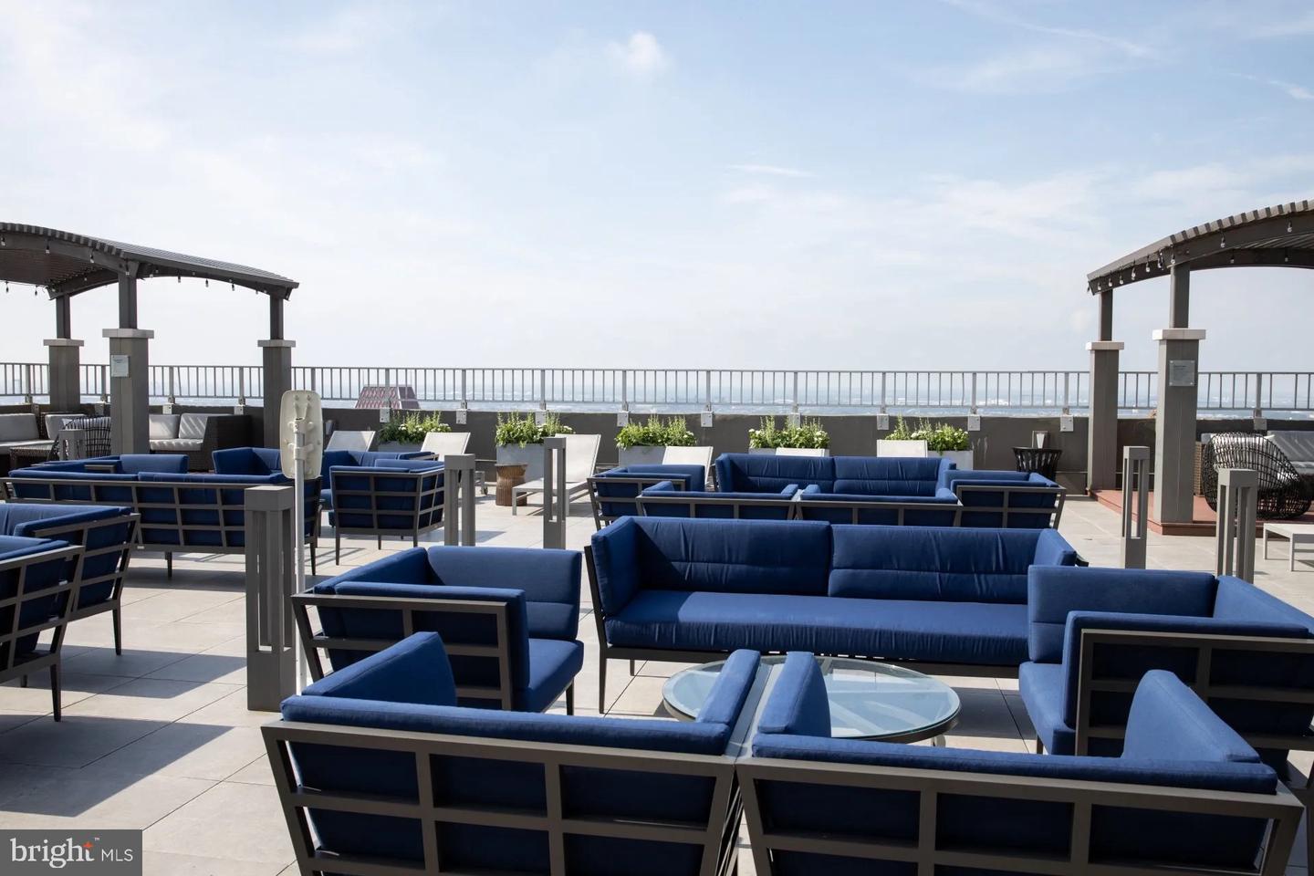 1500 LOCUST STREET Unit: 0B-4410
