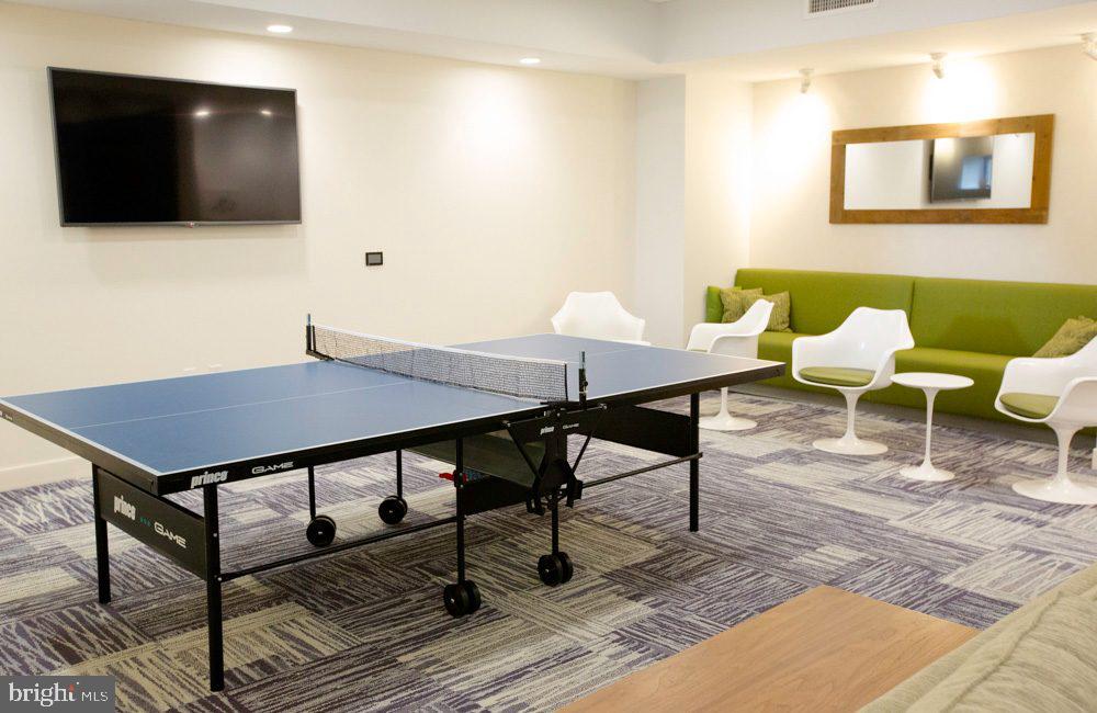 42 S 15TH STREET Unit: 0B-0712