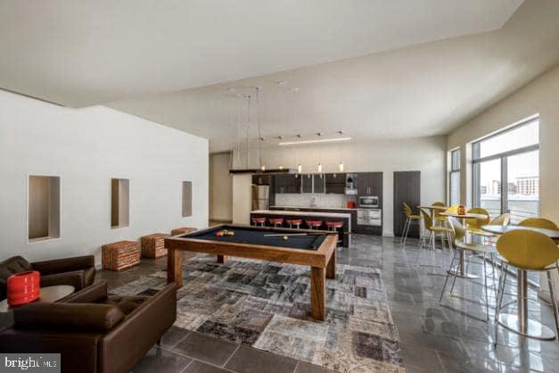 106 11TH STREET S Unit: 1B-205