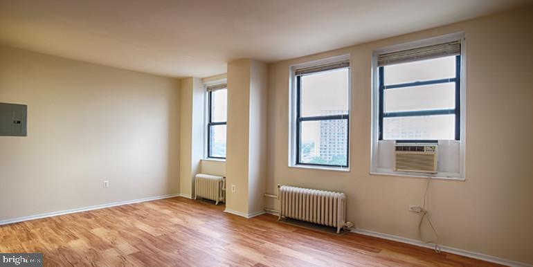 3900 CHESTNUT STREET Unit: 0B-529