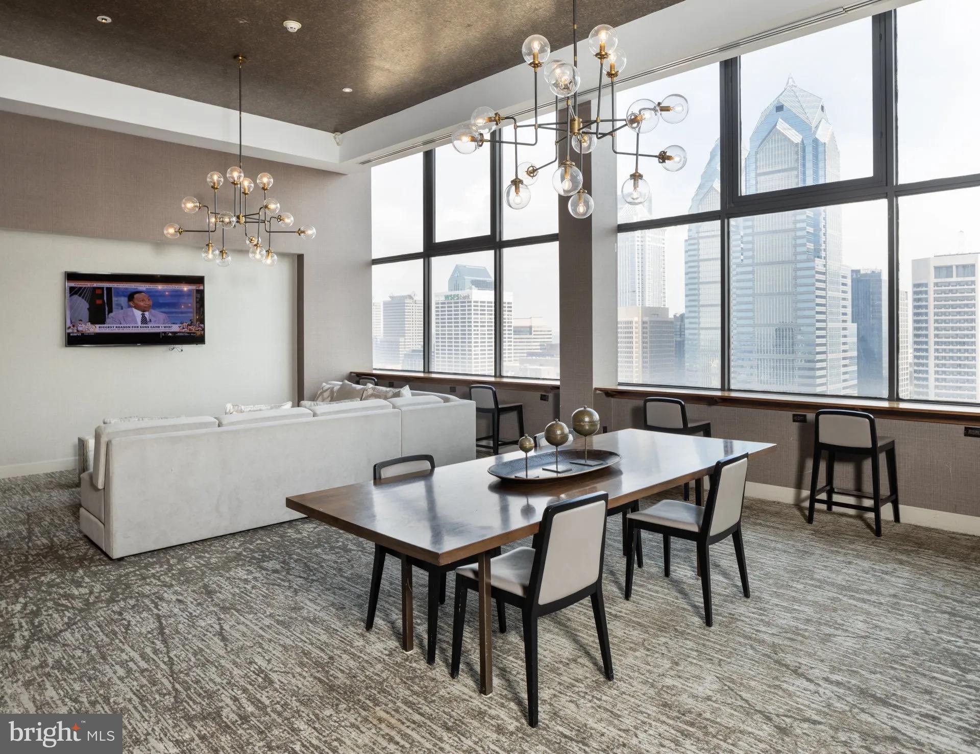 1500 LOCUST STREET Unit: 1B-2009