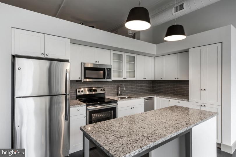 1125 SANSOM STREET Unit: 1B-421