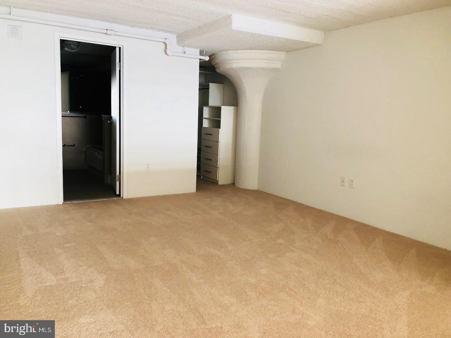 2300 WALNUT STREET Unit: 1B-219