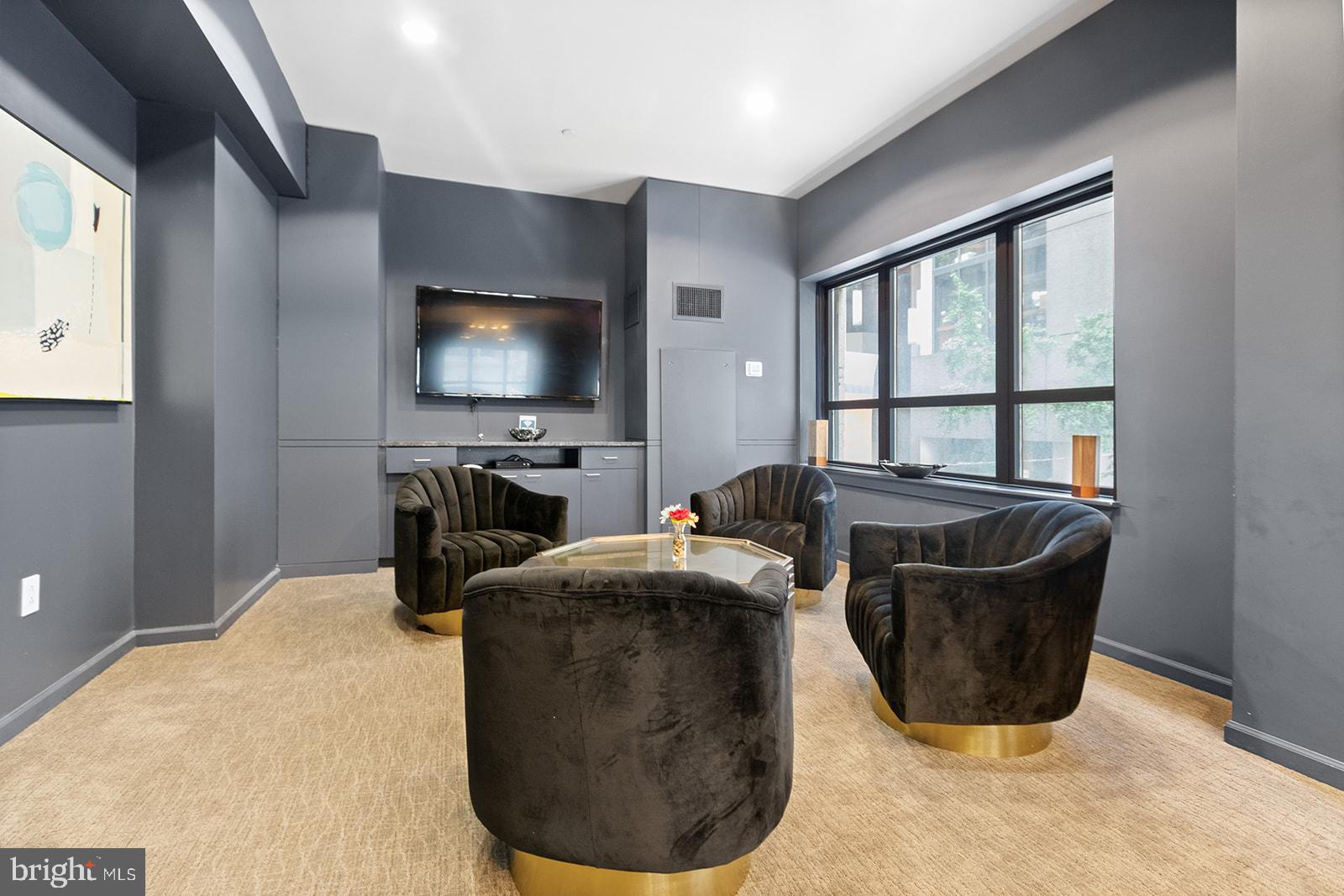 1425 LOCUST STREET Unit: 16A