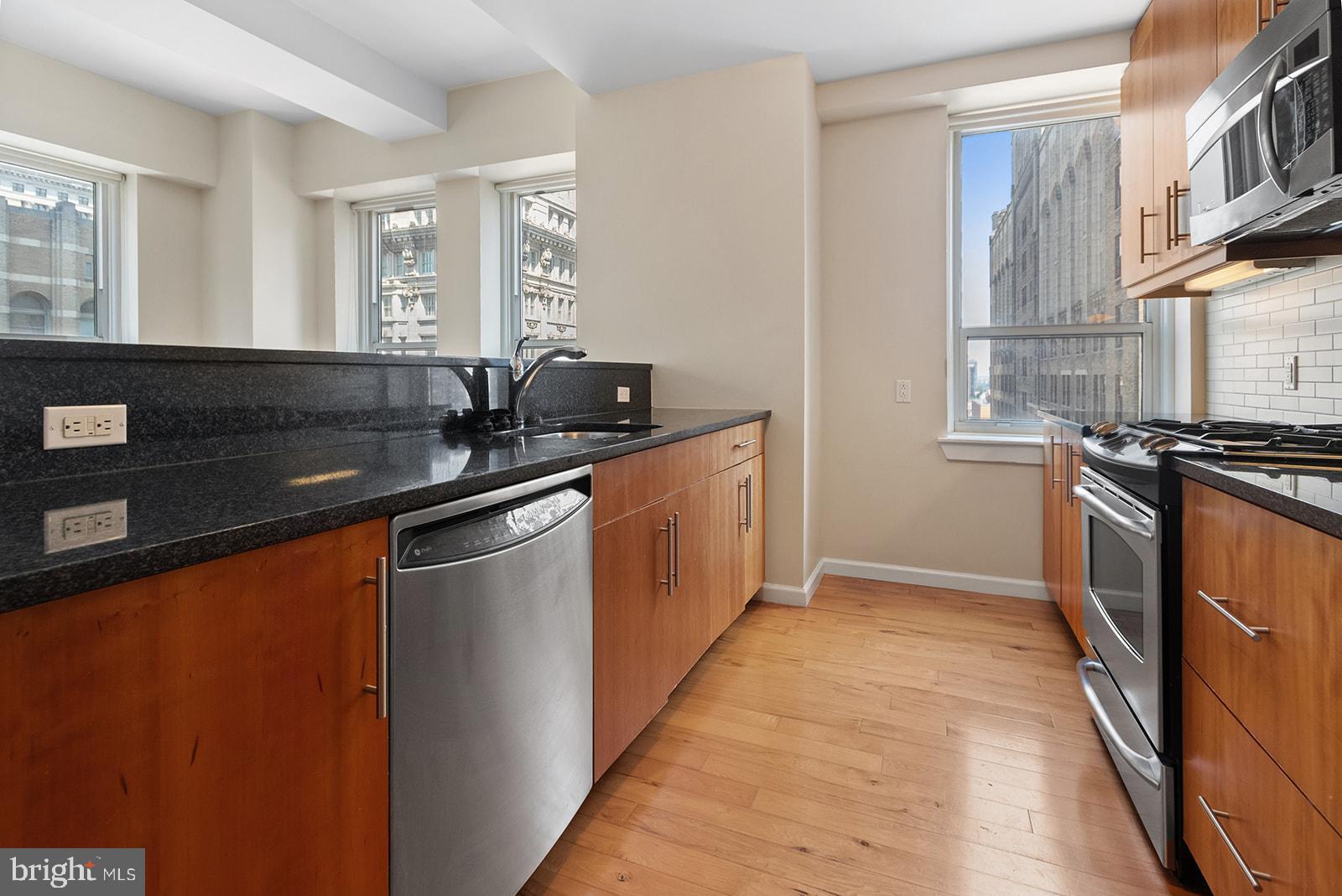 1425 LOCUST STREET Unit: 16A