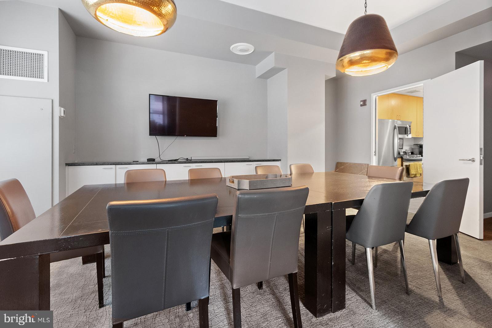1425 LOCUST STREET Unit: 16A