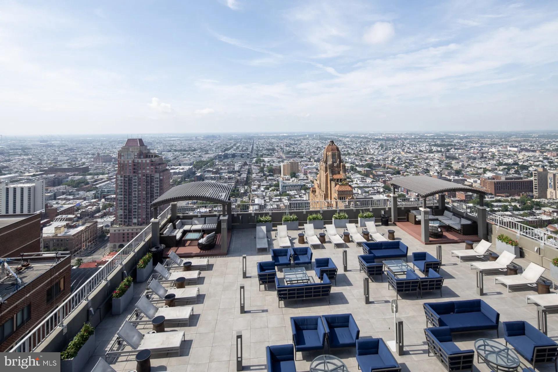 1500 LOCUST STREET Unit: 1B-1604